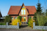RUDNICK bietet: PROVISIONSFREI! Großes Einfamilienhaus in Leese, ca. 250 m² Wohn/- Nutzfläche - Bild