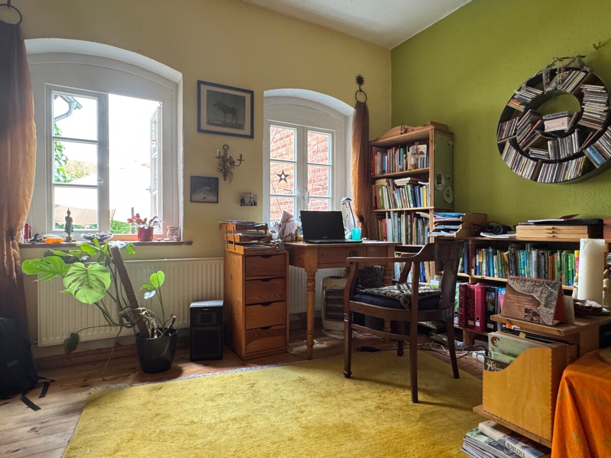 Büro EG