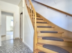 RUDNICK bietet MÖGLICHKEITEN: Zweifamilienhaus zur Selbstnutzung oder als Kapitalanlage - Treppenhaus