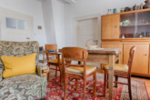 RUDNICK bietet historisches Pfarrwitwenhaus mit außergewöhnlichem Charme mit zusätzli. Baugrundstück - Wohnraum OG