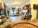 RUDNICK bietet ALTBAUVILLA in der Kernstadt von Wunstorf - Wohnzimmer Anbau & Werkstatt