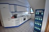 RUDNICK bietet TOP-RENDITE: Bürogebäude mit Fahrzeughalle in guter Lage - Küchenraum Hauptgebäude
