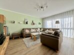 Rudnick bietet MODERN + AUFZUG: Gut geschnittene Eigentumswohnung mit guten energetischen Werten - Wohnzimmer
