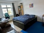 RUDNICK bietet URBANES KLEINOD: Schöne Wohnung mit Renditepotenzial im Herzen von Hannover - Schlafzimmer