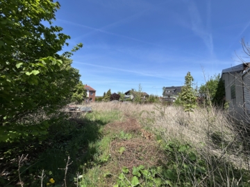 RUDNICK bietet WUNSTORF/ BLUMENAU: 1.250 m² sonniges Grd. ggf. teilbar für 2 EFH/ DHH/ RH, 31515 Wunstorf, Wohngrundstück