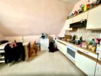 RUDNICK bietet 3 Familienhaus als interessante Kapitalanlage - Küche OG vorne