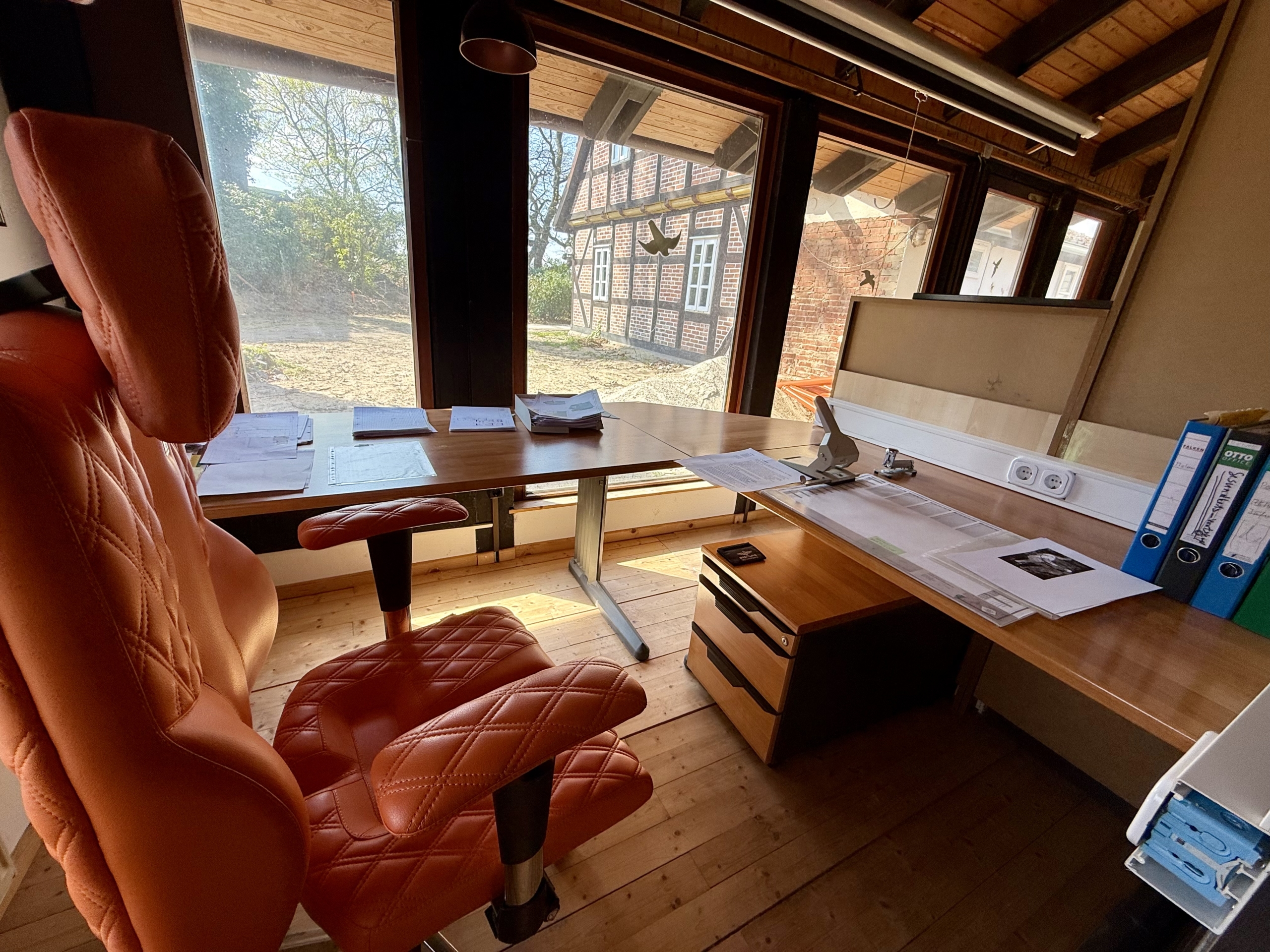 Büro Haus 4