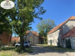 RUDNICK bietet STRESS- und PROVISIONSFREI*: Citynah wohnen in kpl. sanierten ehem. Bauernhaus - Blick in den Innenhof (11)