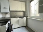 RUDNICK bietet URBANES KLEINOD: 2-Zimmer Wohnung mit Balkon und viel Platz im DG - Küche