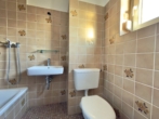 RUDNICK bietet CHARME: Reihenmittelhaus in sehr guter Wohnlage - Tageslicht WC mit Dusche