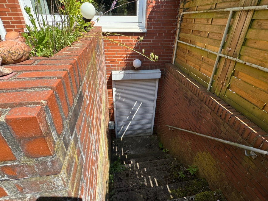 Kellertreppe zum Garten