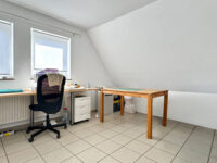 Arbeitszimmer OG