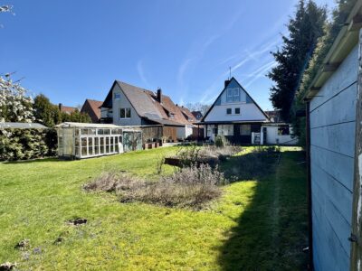 RUDNICK bietet UNABHÄNGIGKEIT: Großes Grundstück, Süd-Dach für PV & Gewächshaus, 31515 Wunstorf, Einfamilienhaus