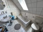 RUDNICK bietet: PLATZ OHNE ENDE... Riesiges 2 Familienhaus - PROVISIONSFREI für den Käufer - Badezimmer 2 / Wohnung 2