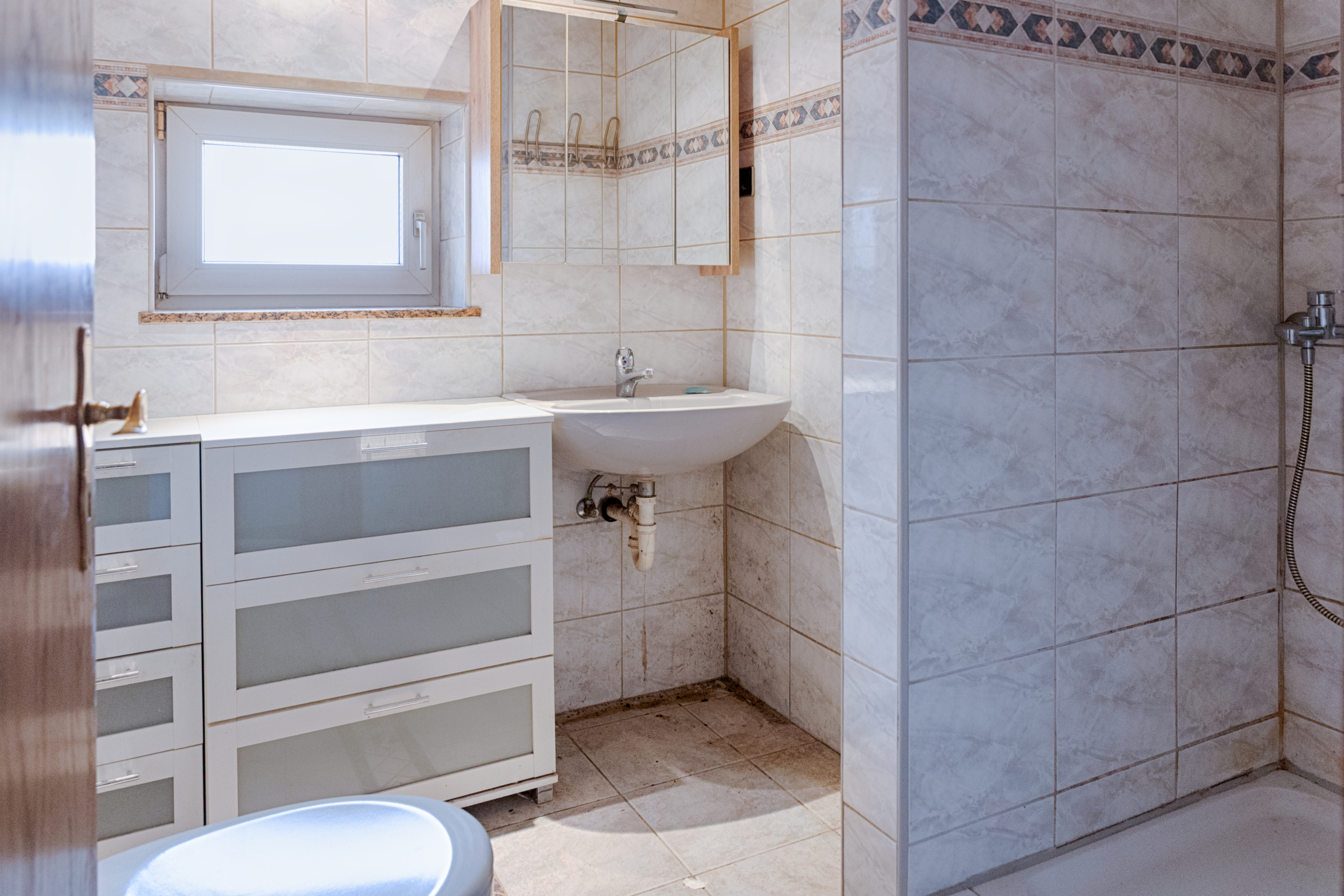 Badezimmer 1 im OG